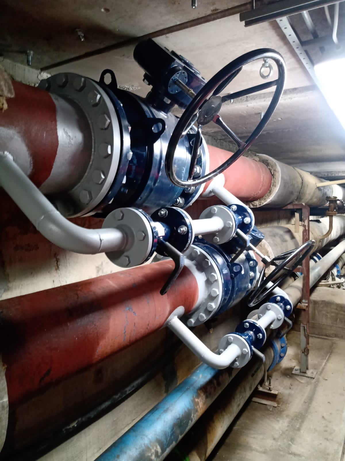 Instalace horkovodního potrubního systému